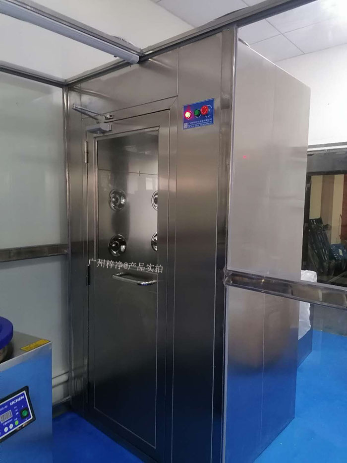 不銹鋼風淋室產品實拍圖 不銹鋼風淋室產品實拍圖