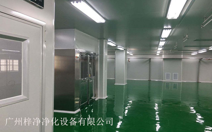 風(fēng)淋室安裝在潔凈室入口是確保潔凈室、提高工作效率和保障人員安全的重要措施。 風(fēng)淋室安裝在潔凈室入口是確保潔凈室、提高工作效率和保障人員安全的重要措施。