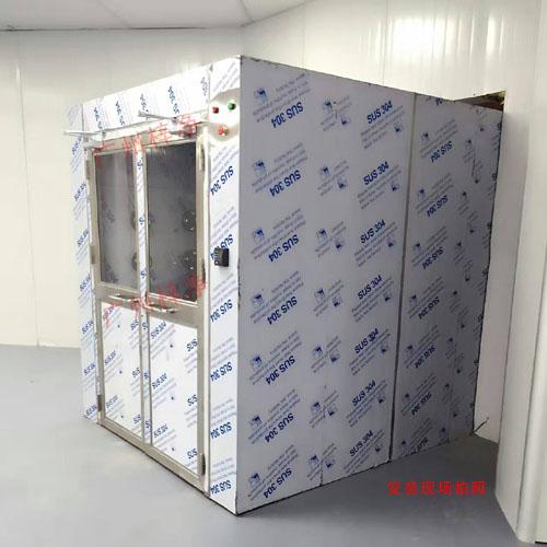 雙開門貨物風淋室側(cè)面圖 雙開門貨物風淋室側(cè)面圖